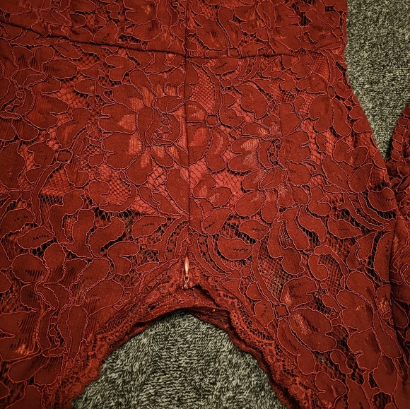 Dress - Picture 2 of 3